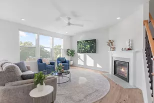 1044 Joice Ln, Mundelein, IL 60060 - Photo 4