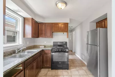 7216 S Central Park Avenue, Chicago, IL 60629 - Photo 4