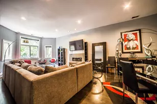 2629 N Ashland Ave, Chicago, IL 60614 - Photo 2