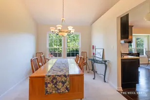 300 Churchill Ln, Aurora, IL 60504 - Photo 14