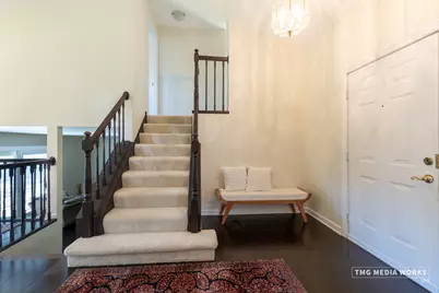 300 Churchill Lane, Aurora, IL 60504 - Photo 8