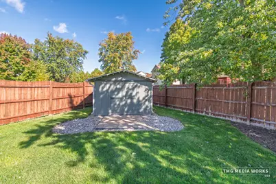 300 Churchill Lane, Aurora, IL 60504 - Photo 4