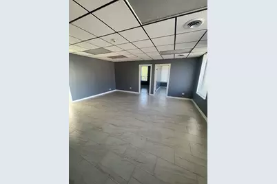 1329 W Irving Park Road #201, Bensenville, IL 60106 - Photo 14