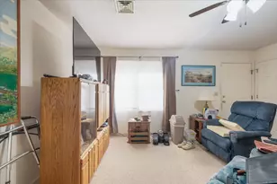 2422 E Green St, Urbana, IL 61802 - Photo 8