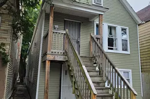 8221 S Houston Ave, Chicago, IL 60617 - Photo 2