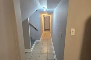 8221 S Houston Ave, Chicago, IL 60617 - Photo 22