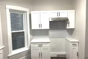 7637 N Bosworth Ave, Chicago, IL 60626 - Photo 22