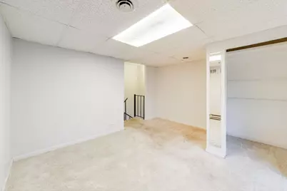 13 Saint Thomas Colony #7, Fox Lake, IL 60020 - Photo 10