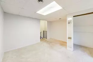 13 Saint Thomas Colony, Fox Lake, IL 60020 - Photo 10