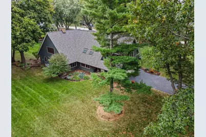 265 Sunset Drive, Lakewood, IL 60014 - Photo 2