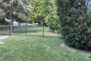 2829 Briarwood Dr, Arlington Heights, IL 60005 - Photo 8