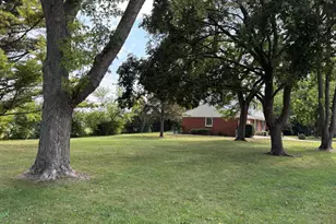 2829 Briarwood Dr, Arlington Heights, IL 60005 - Photo 6