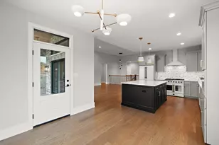 11045 Lizmore Ln, Orland Park, IL 60467 - Photo 8