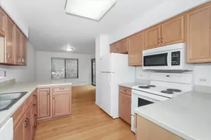 928 Longmeadow Ct, Lake Barrington, IL 60010 - Photo 10