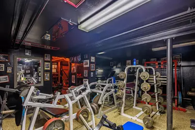 5940 N Milwaukee Avenue, Chicago, IL 60646 - Photo 16