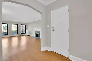 2213 E 68th St, Chicago, IL 60649 - Photo 34