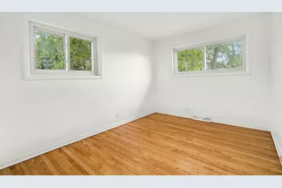 8663 Gregory Lane, Des Plaines, IL 60016 - Photo 12