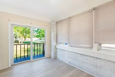 32 S Monterey Avenue, Villa Park, IL 60181 - Photo 12