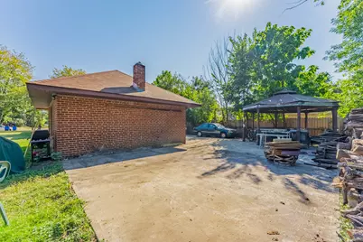 32 S Monterey Avenue, Villa Park, IL 60181 - Photo 6