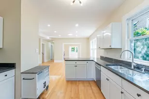 32 S Monterey Ave, Villa Park, IL 60181 - Photo 24