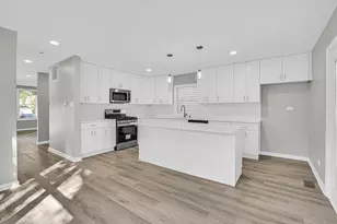 7117 S University Ave, Chicago, IL 60619 - Photo 14