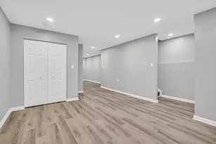 7117 S University Ave, Chicago, IL 60619 - Photo 18