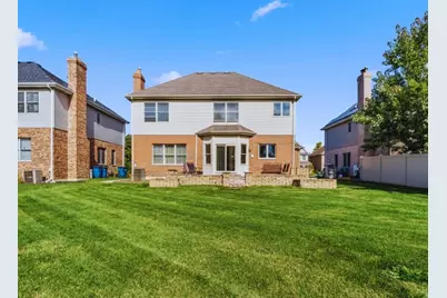 427 W Natoma Avenue, Addison, IL 60101 - Photo 2