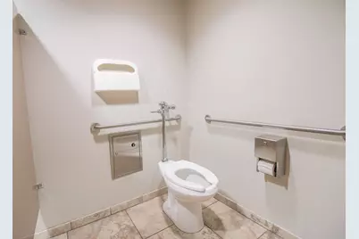 6400 N Northwest Highway, Chicago, IL 60631 - Photo 34