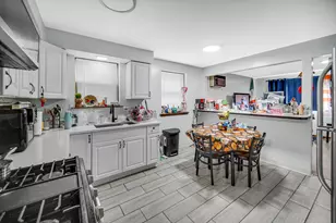 2510 N 72nd Ct, Elmwood Park, IL 60707 - Photo 6