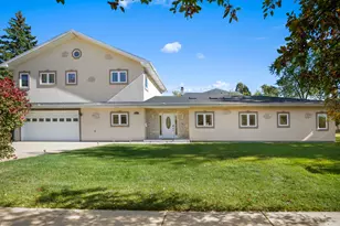 227 S Walnut Ln, Schaumburg, IL 60193 - Photo 1