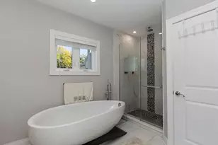 227 S Walnut Ln, Schaumburg, IL 60193 - Photo 32