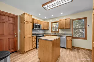 3019 N Ringwood Rd, McHenry, IL 60050 - Photo 10