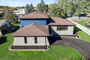 513 Chestnut Ln, Beecher, IL 60401 - Photo 1