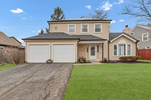 62 Washington Ave, Streamwood, IL 60107 - Photo 2