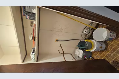 18707 Burnham Avenue, Lansing, IL 60438 - Photo 8