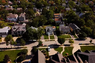 663 S Sunnyside Ave, Elmhurst, IL 60126 - Photo 6