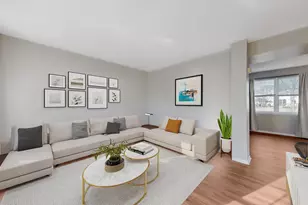 225 Mondovi Dr, Oswego, IL 60543 - Photo 4