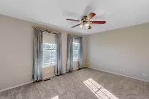 225 Mondovi Dr, Oswego, IL 60543 - Photo 32