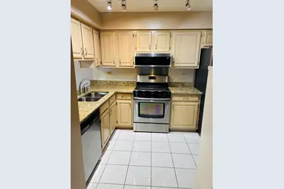 440 E Montrose Avenue #402, Wood Dale, IL 60191 - Photo 10