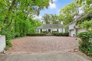 704 Bittersweet Ln, Hinsdale, IL 60521 - Photo 10