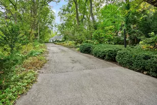 704 Bittersweet Ln, Hinsdale, IL 60521 - Photo 12