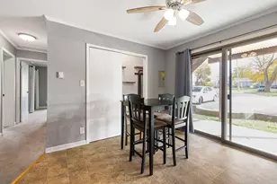 125 E Mill St, Wauconda, IL 60084 - Photo 10