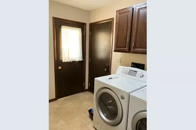 403 E Park Street, Morrison, IL 61270 - Photo 10