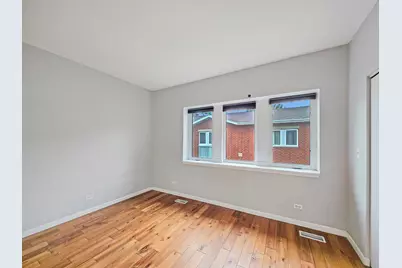 2415 W 32nd Place, Chicago, IL 60608 - Photo 18