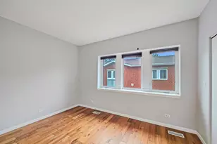 2415 W 32nd Pl, Chicago, IL 60608 - Photo 18