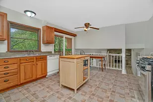 22416 S Kings Ct, Shorewood, IL 60404 - Photo 16