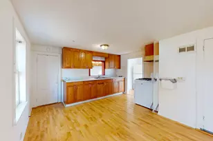 371 S McHenry Ave, Crystal Lake, IL 60014 - Photo 8