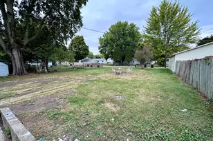 704 W 7th St, Sterling, IL 61081 - Photo 14