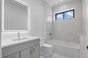 2471 N Clybourn Ave, Chicago, IL 60638 - Photo 12