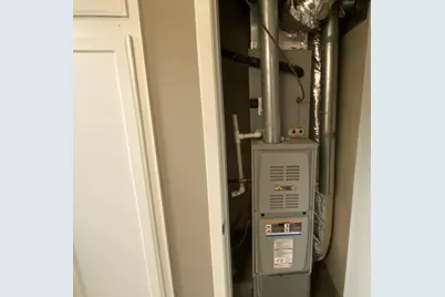 10610 S Cicero Avenue #6, Oak Lawn, IL 60453 - Photo 4